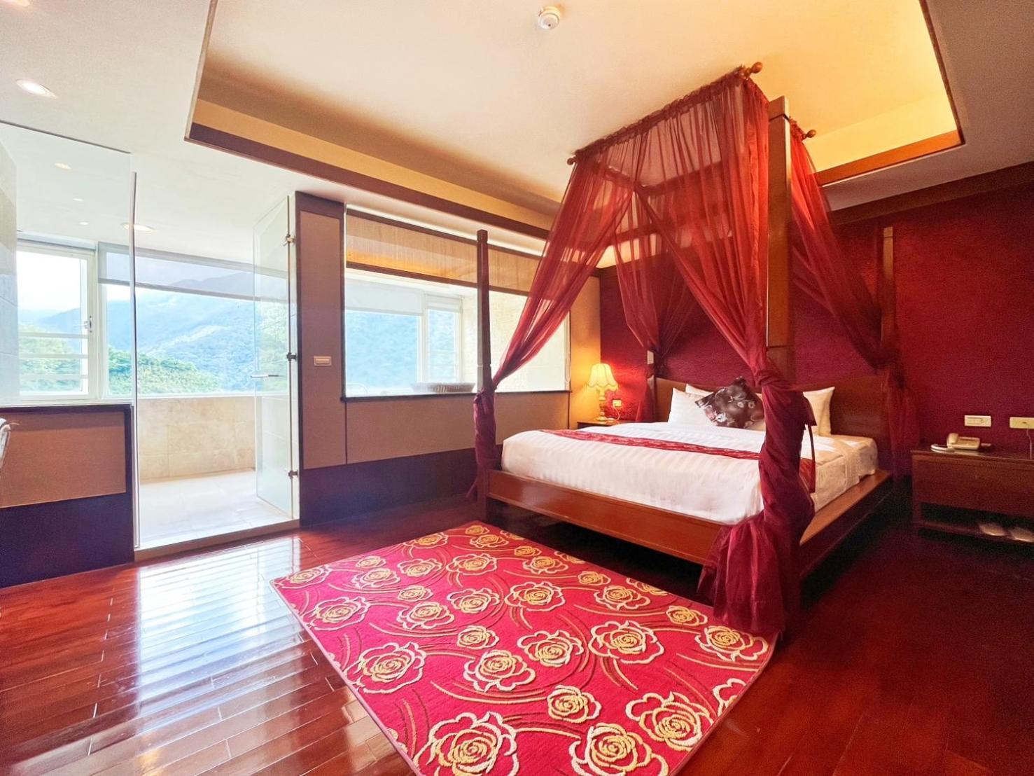 Dongpo Ti Lun Hotel Xinyi Luaran gambar