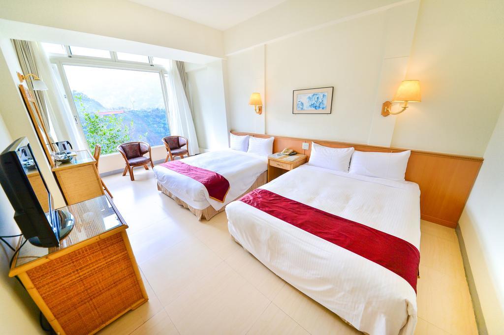 Dongpo Ti Lun Hotel Xinyi Luaran gambar