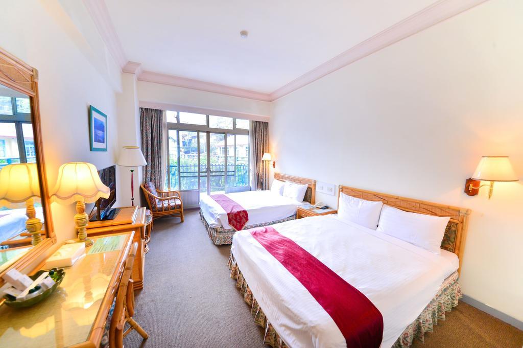 Dongpo Ti Lun Hotel Xinyi Luaran gambar