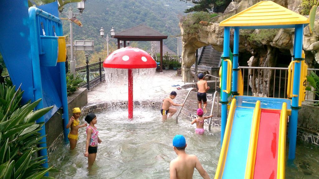 Dongpo Ti Lun Hotel Xinyi Luaran gambar