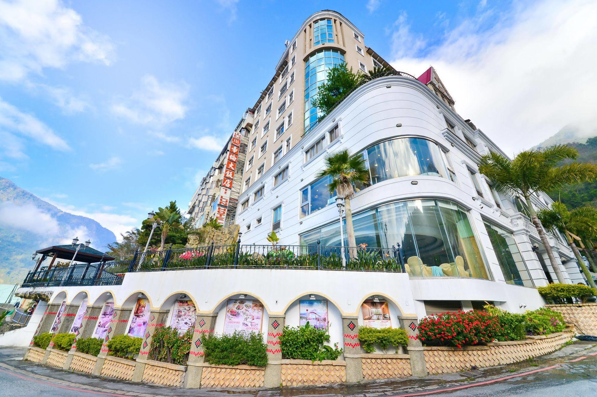 Dongpo Ti Lun Hotel Xinyi Luaran gambar