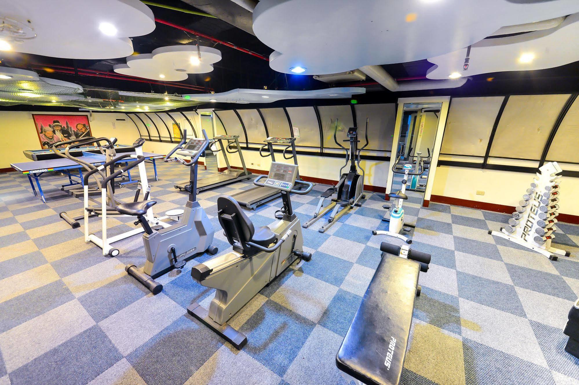 Dongpo Ti Lun Hotel Xinyi Luaran gambar