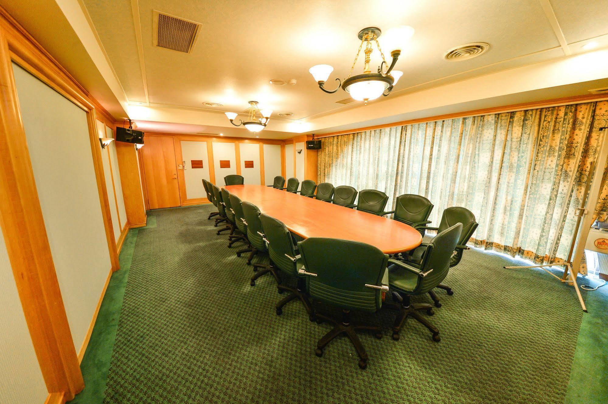 Dongpo Ti Lun Hotel Xinyi Luaran gambar